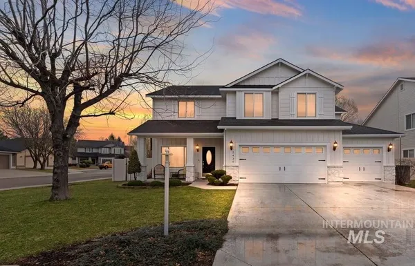 $660,000 | 2436 North Heath Avenue, Boise, ID 83713