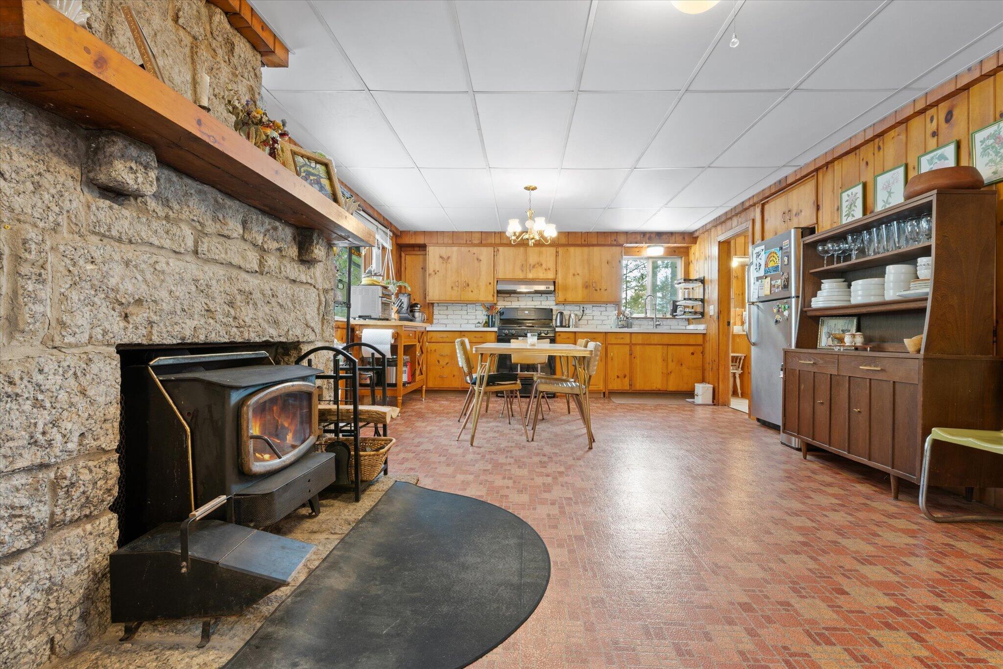 25 Orpine Road Dedham, ME 04429 - Photo 6 of 47 26-Living Room