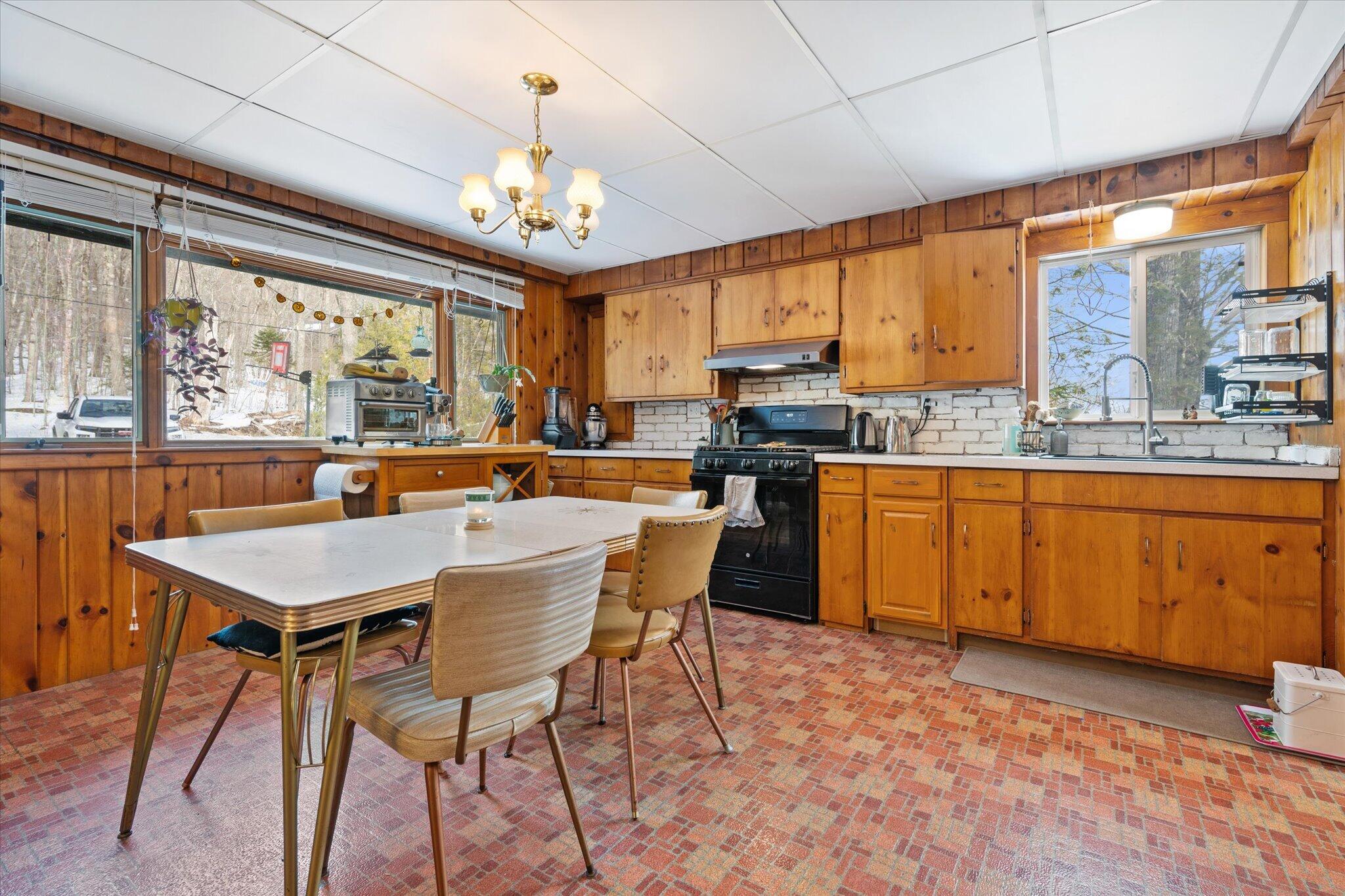 25 Orpine Road Dedham, ME 04429 - Photo 9 of 47 29-Kitchen