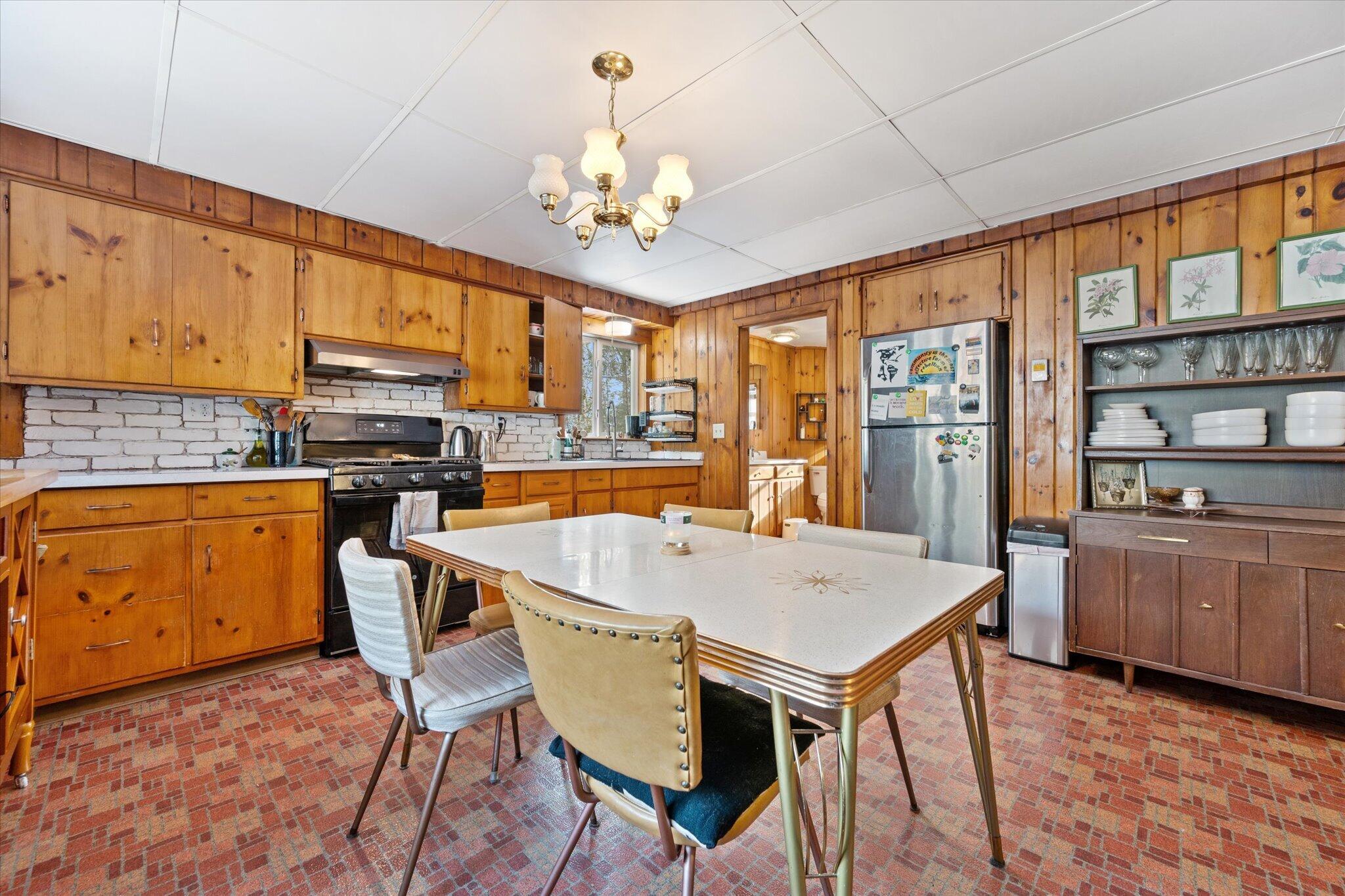 25 Orpine Road Dedham, ME 04429 - Photo 10 of 47 30-Kitchen