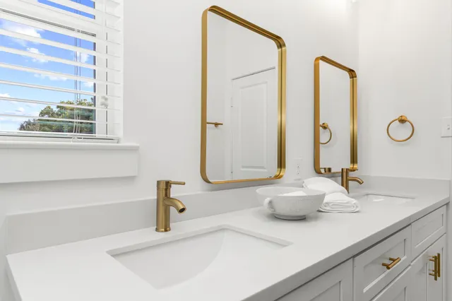 a house view with a backyard space and street view