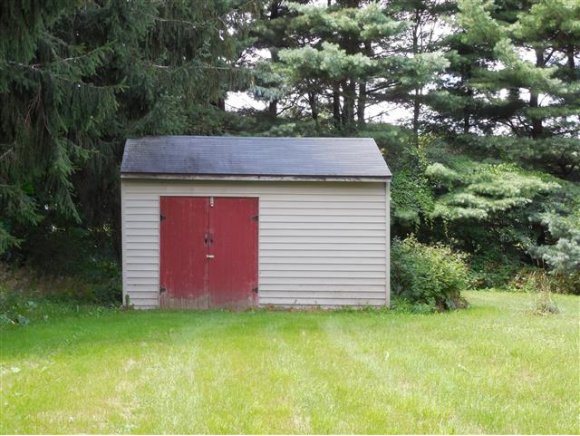 341 Pease Hill Road Whitney Point, NY 13862 - Photo 4 of 14 Gallery Image 4