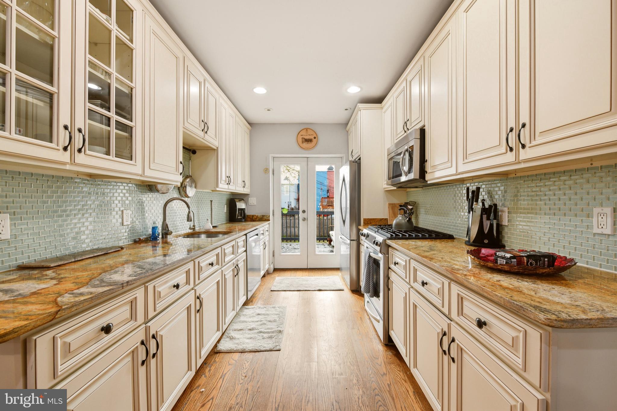 330 U Street Northwest Washington, DC 20001 - Photo 12 of 36
