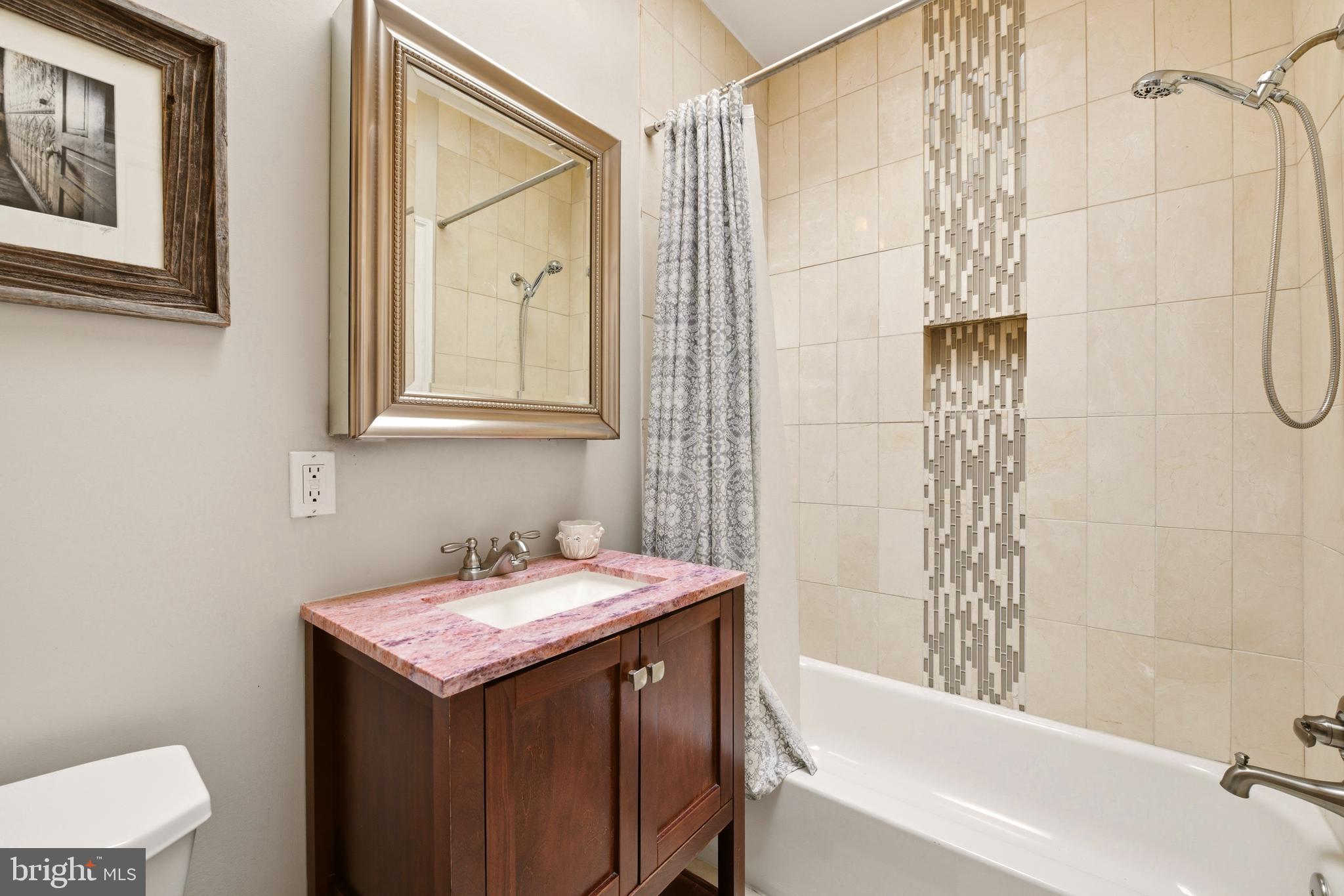330 U Street Northwest Washington, DC 20001 - Photo 23 of 36