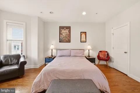 $950,000 | 330 U Street Northwest, Washington, DC 20001