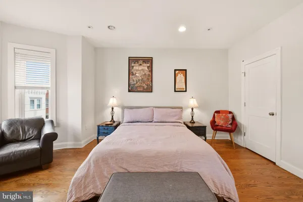 $950,000 | 330 U Street Northwest, Washington, DC 20001