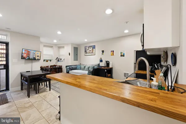 $950,000 | 330 U Street Northwest, Washington, DC 20001
