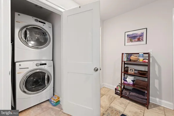 $950,000 | 330 U Street Northwest, Washington, DC 20001