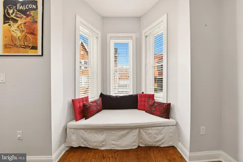 $950,000 | 330 U Street Northwest, Washington, DC 20001