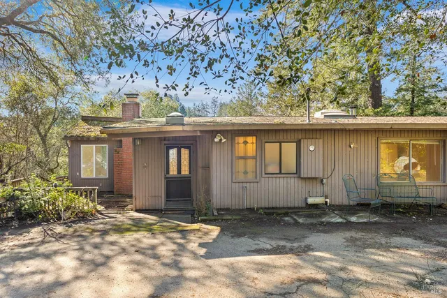 $495,000 | 10650 Woodside Drive, Forestville, CA 95436