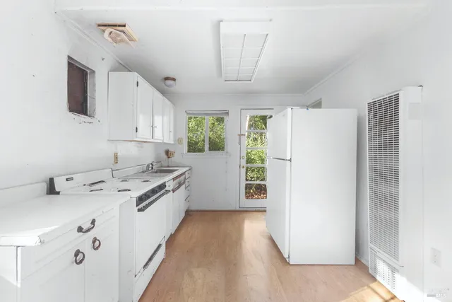 $495,000 | 10650 Woodside Drive, Forestville, CA 95436