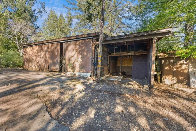 $495,000 | 10650 Woodside Drive, Forestville, CA 95436