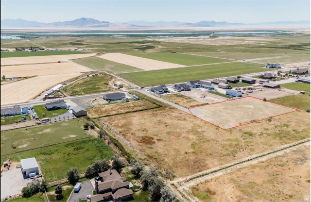5752 West 2425th North, Unit 4 Hooper, UT 84315 - Photo 15 of 20