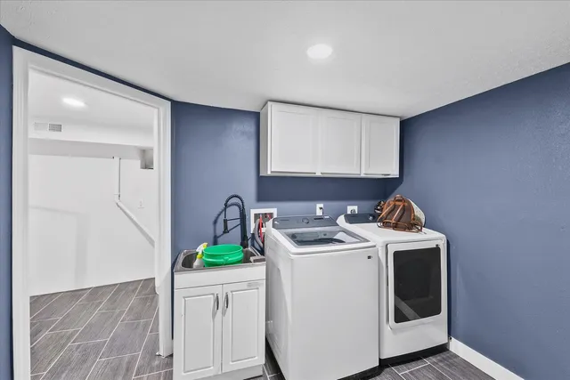 $190,000 | 1226 South Low Street, Bloomington, IL 61701