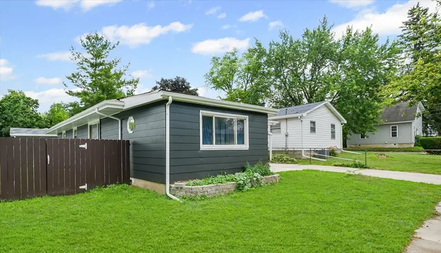 $190,000 | 1226 South Low Street, Bloomington, IL 61701