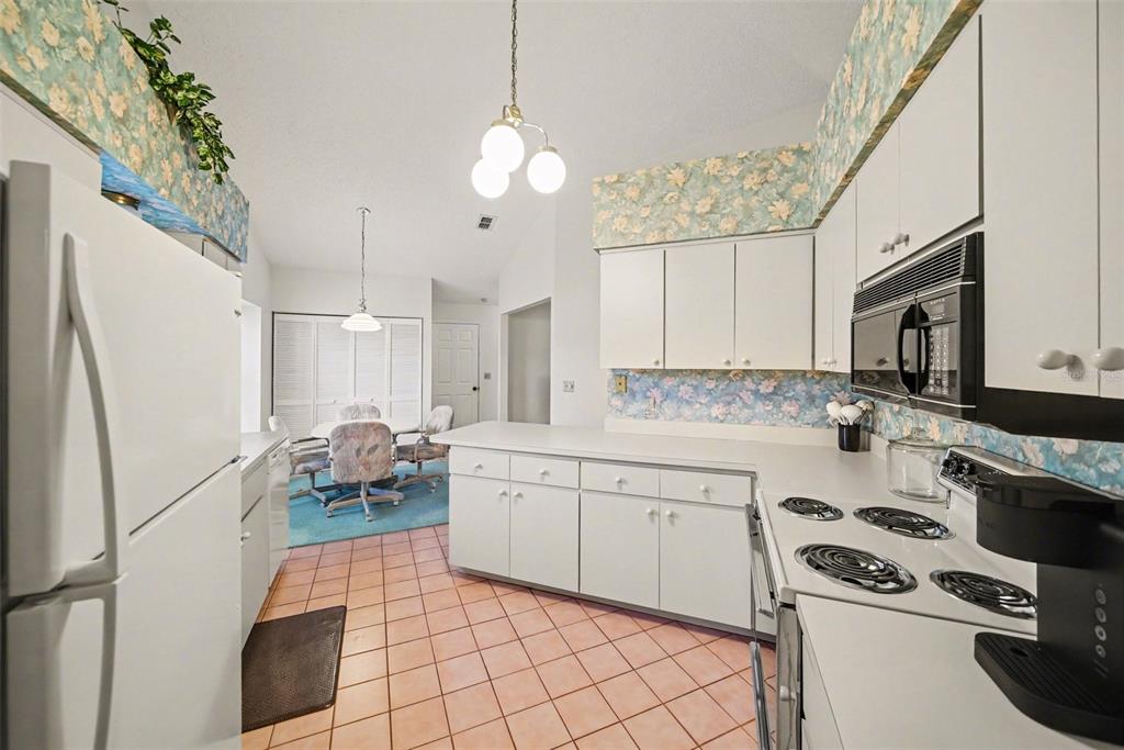 9124 Bassett Lane New Port Richey, FL 34655 - Photo 15 of 41