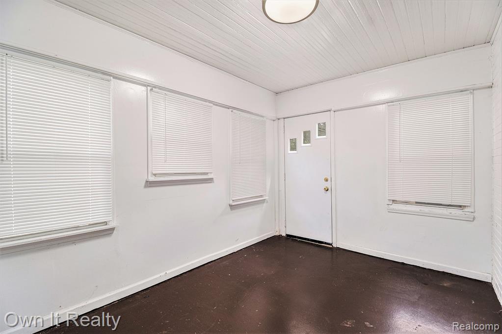14046 Stahelin Road Detroit, MI 48223 - Photo 15 of 29