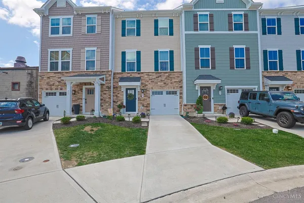 $365,000 | 25 Wentworth Lane, Cincinnati, OH 45236