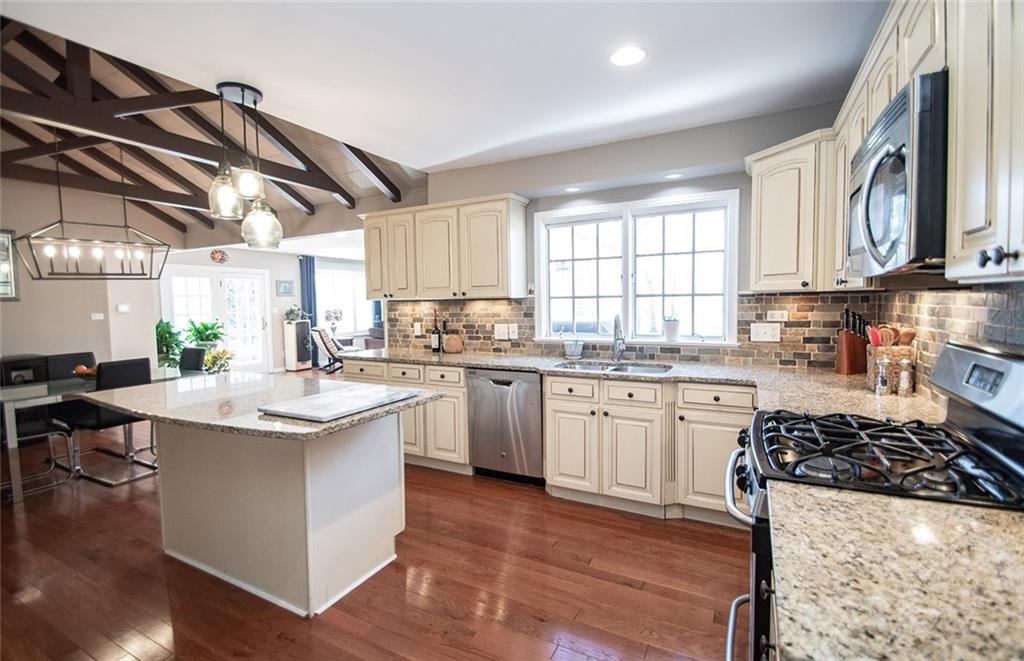 7140 Dean Road Indianapolis, IN 46240 - Photo 17 of 38 Gallery Image 17