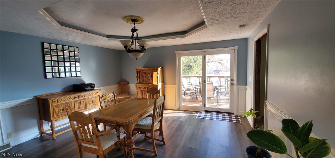 7521 Wadsworth Road Medina, OH 44256 - Photo 4 of 21 Formal Dining Room.