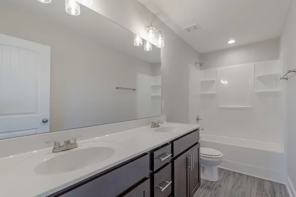 $1,395 | 1000 Henry Pl Boulevard, Unit 404, Clarksville, TN 37042