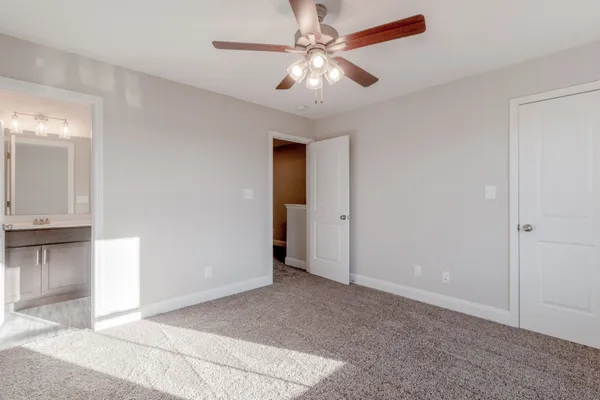 $1,395 | 1000 Henry Pl Boulevard, Unit 404, Clarksville, TN 37042