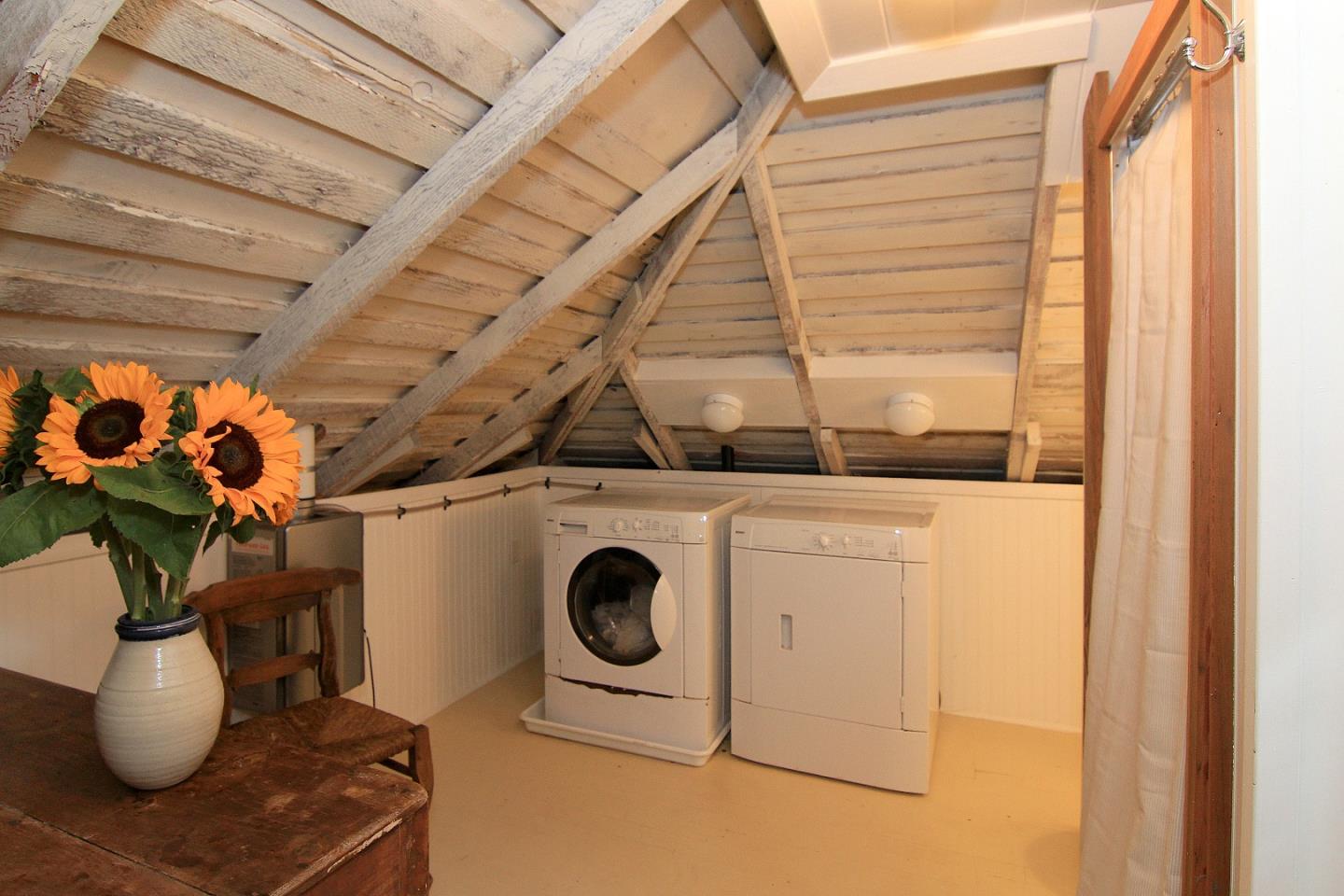 6360 Glen Haven Road Soquel, CA 95073 - Photo 34 of 50 a utility room with dryer and washer