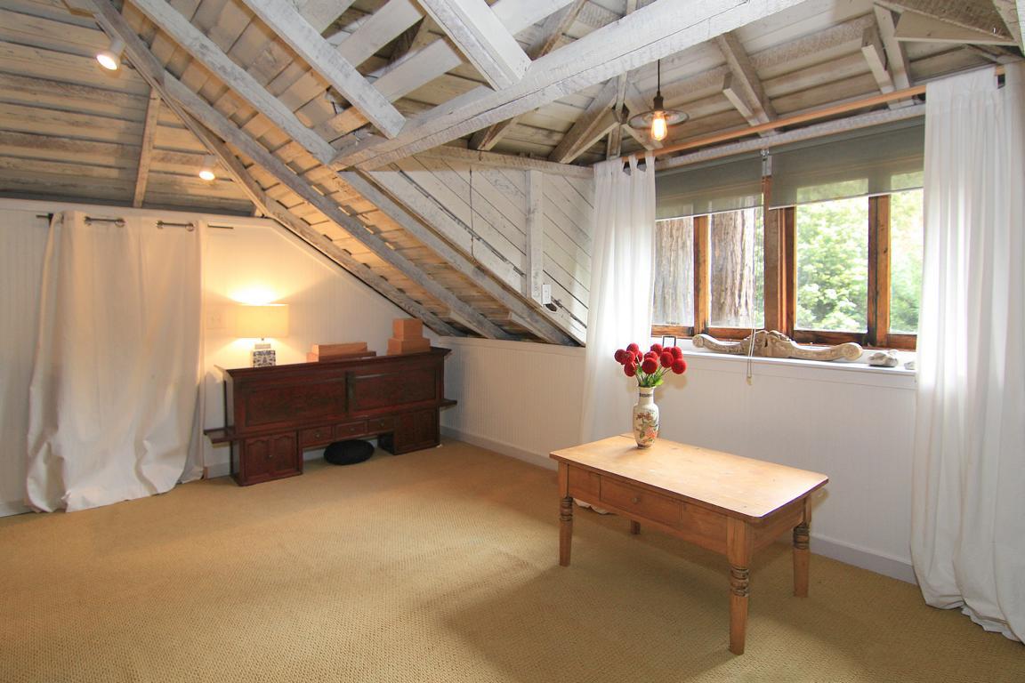 6360 Glen Haven Road Soquel, CA 95073 - Photo 40 of 50 a room with furniture and a window