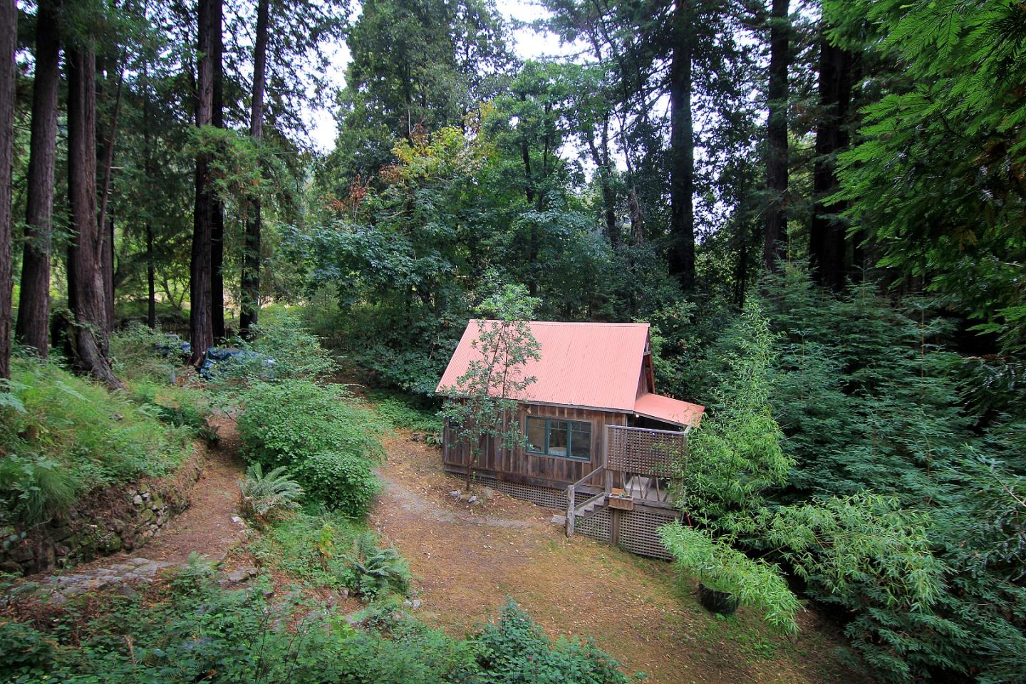 6360 Glen Haven Road Soquel, CA 95073 - Photo 45 of 50 a garden view with a seating space