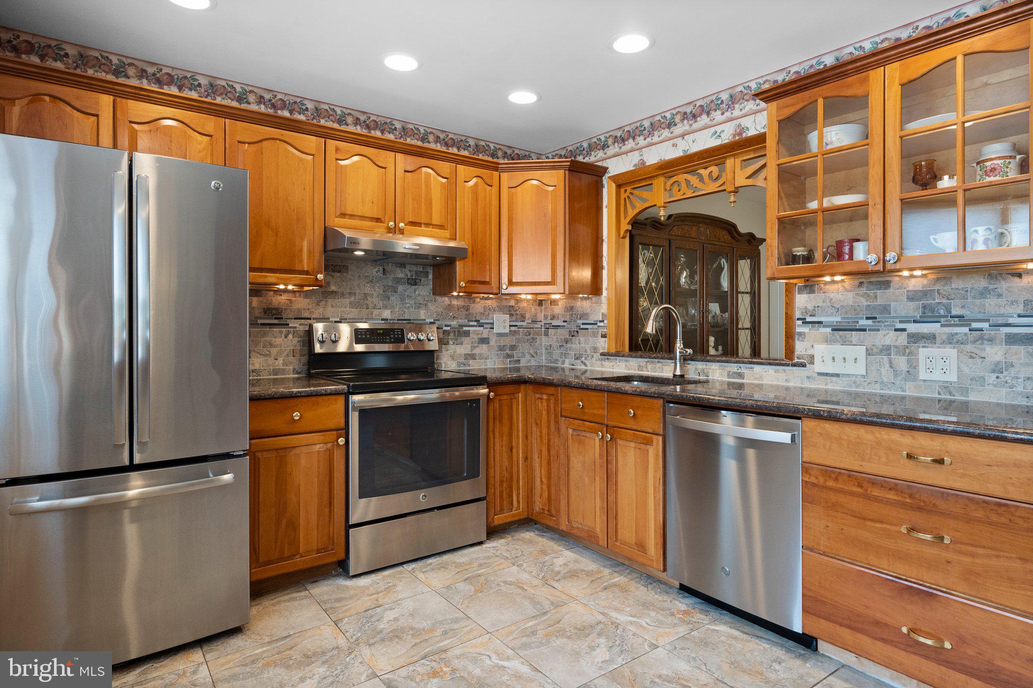7020 Voigt Road Philadelphia, PA 19128 - Photo 11 of 27 Kitchen