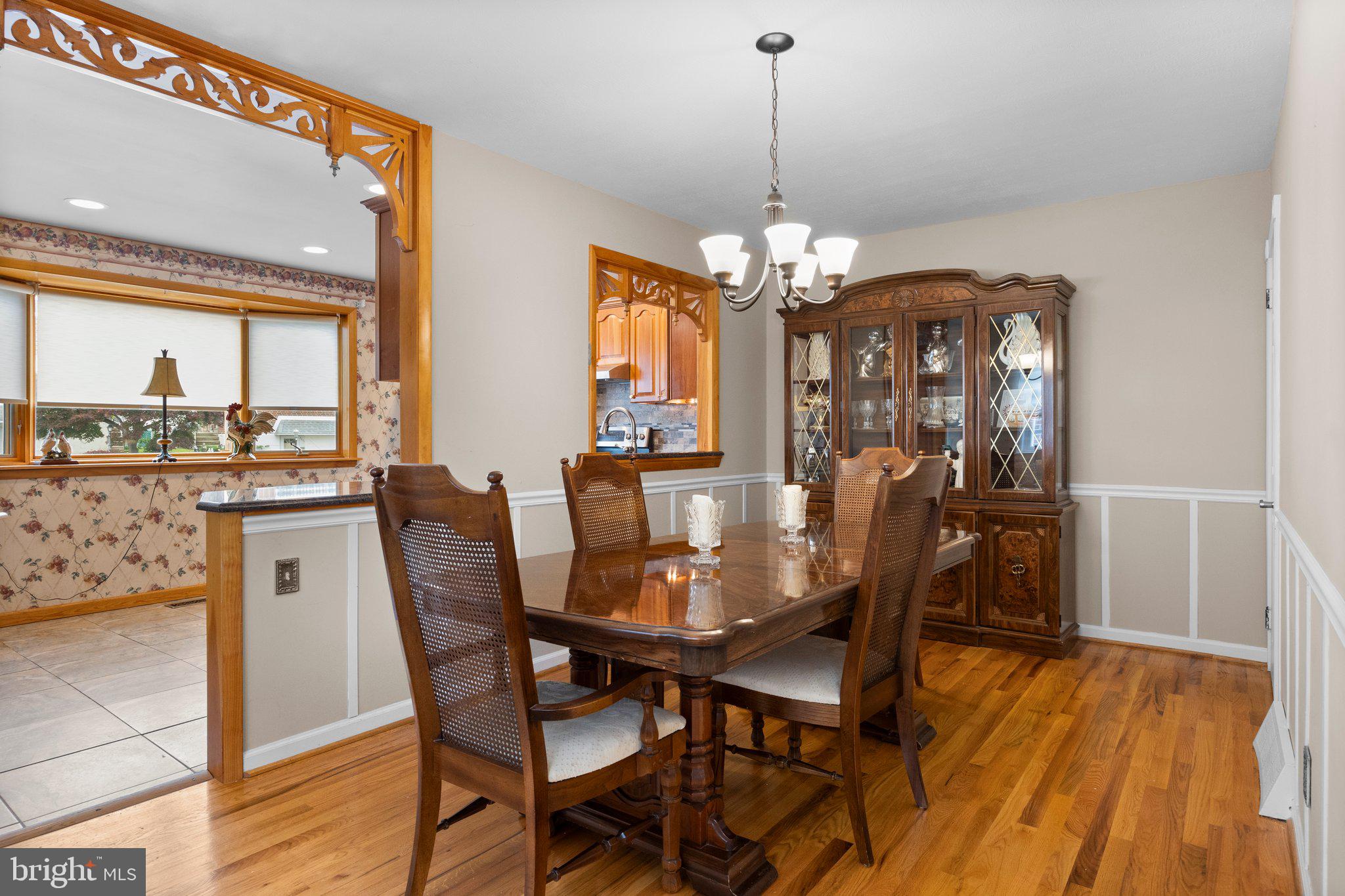 7020 Voigt Road Philadelphia, PA 19128 - Photo 14 of 27 Dining Room