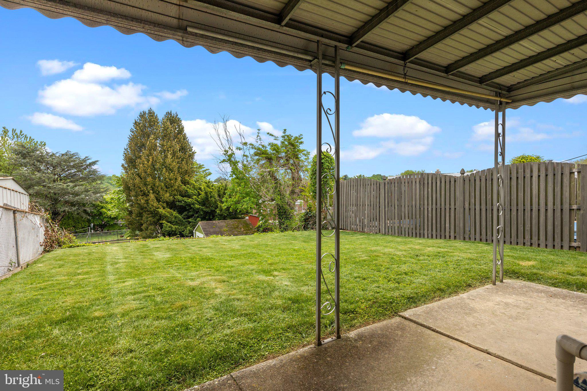 7020 Voigt Road Philadelphia, PA 19128 - Photo 25 of 27 Exterior Covered Porch