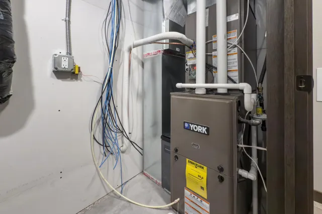 $433,119 | 414 Westview Lane East, West Fargo, ND 58078