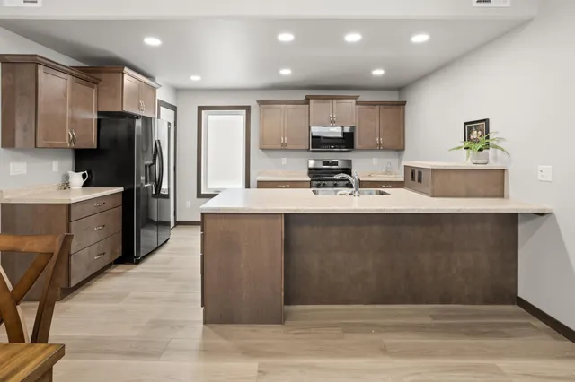 $433,119 | 414 Westview Lane East, West Fargo, ND 58078