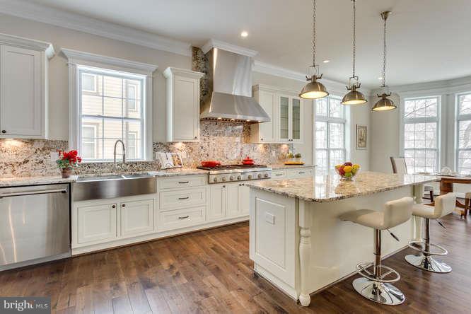 7118 Churchill Road McLean, VA 22101 - Photo 10 of 30 Kitchen