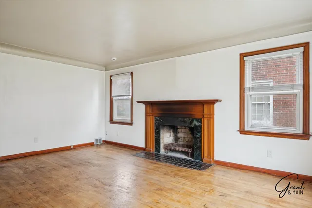 $79,900 | 10867 Balfour Road, Detroit, MI 48224