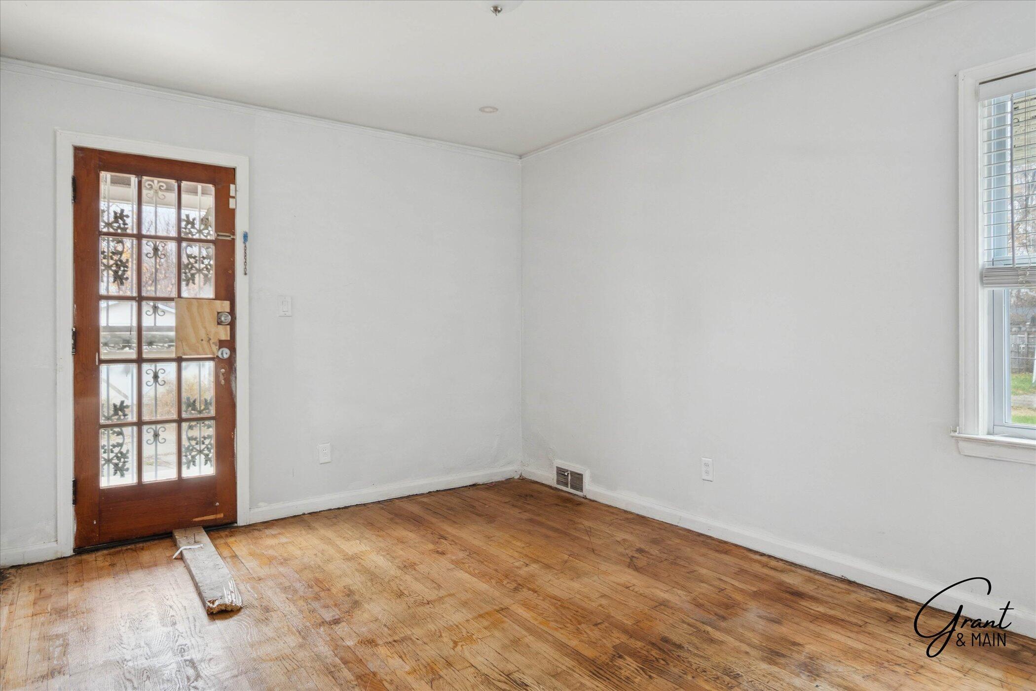 10867 Balfour Road Detroit, MI 48224 - Photo 9 of 19 21-21-10867 Balfour Rd Detroit, MI 4822