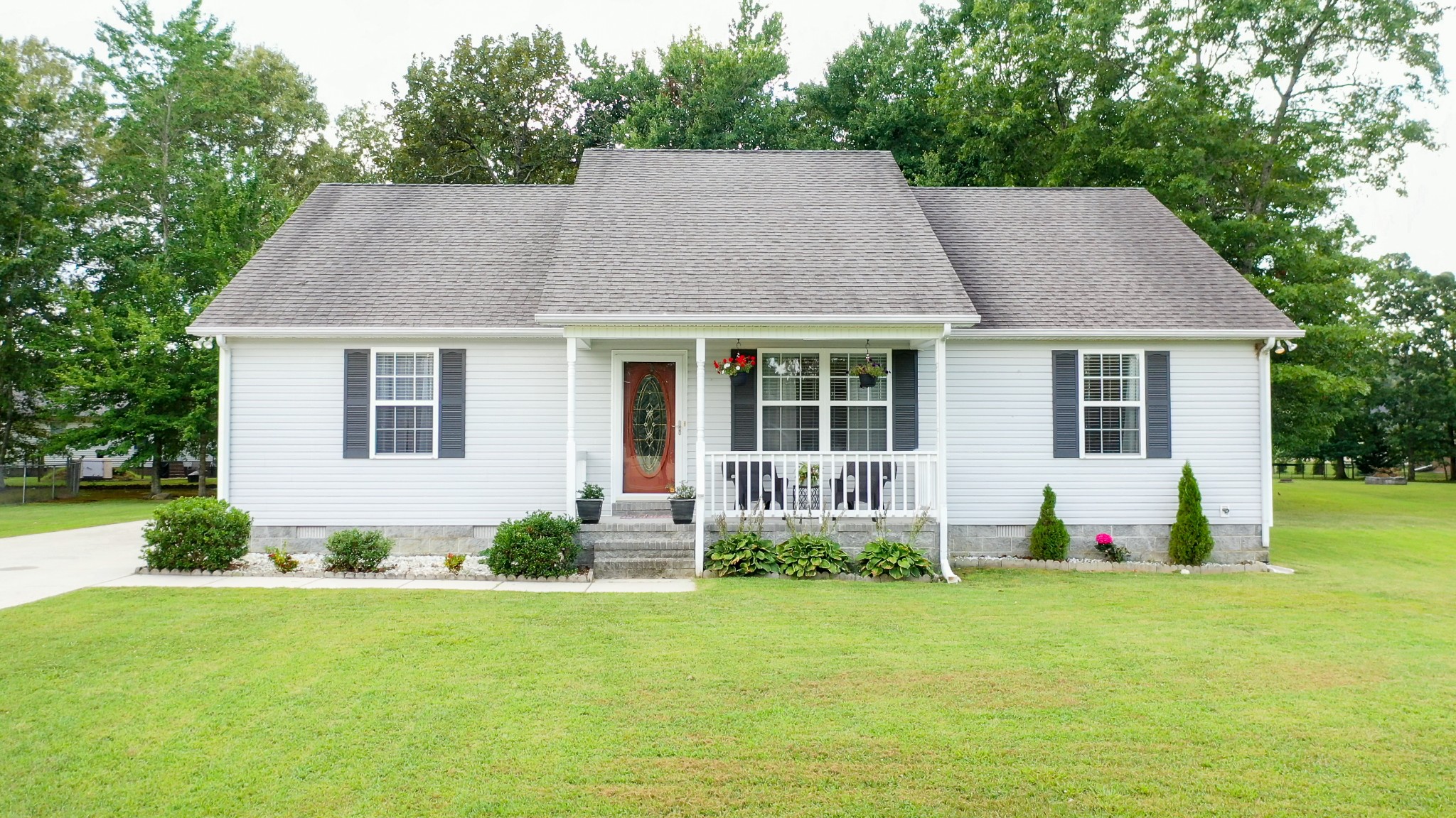 461 West Doak Road Manchester, TN 37355 - Photo 2 of 32 Gallery Image 2