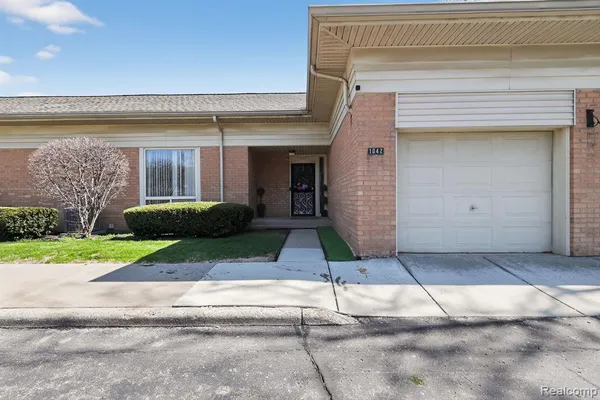 $195,000 | 1042 Trevor Place, Detroit, MI 48207