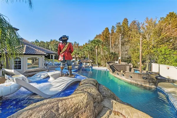 $5,599,900 | 19165 Geraci Road, Lutz, FL 33558