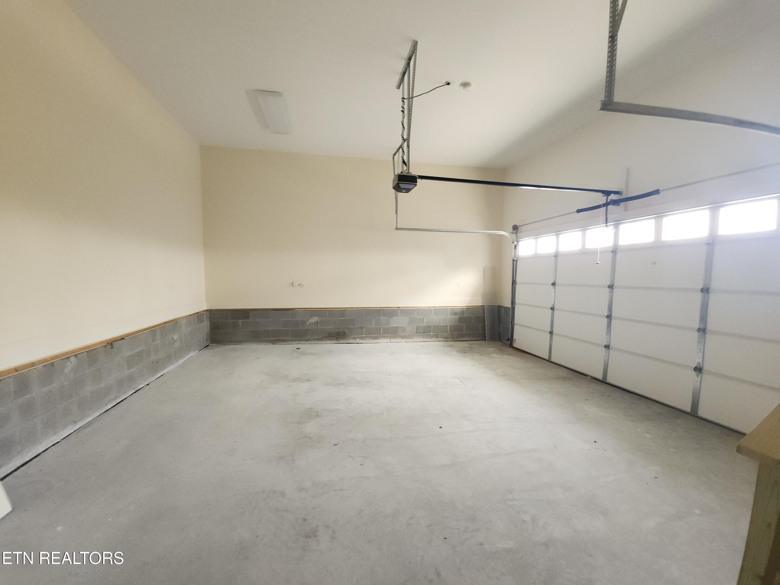 553 Hickory Point Lane Maynardville, TN 37807 - Photo 30 of 36 1000040107