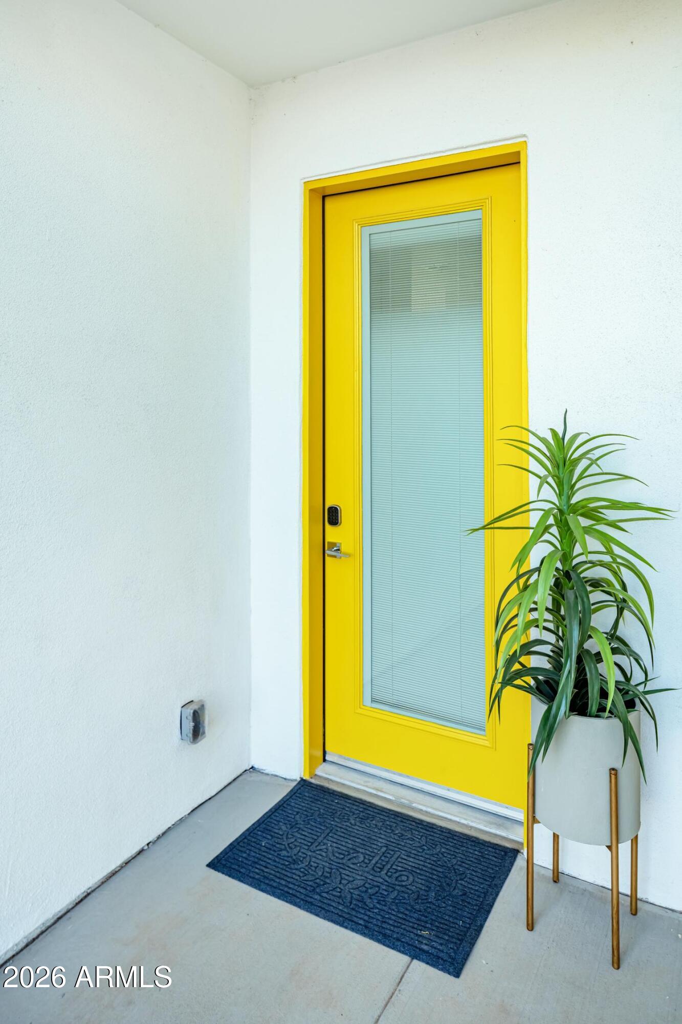 1349 West Osborn Road, Unit 6 Phoenix, AZ 85013 - Photo 20 of 37 a view of an entryway with table and door