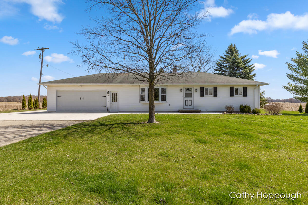 8755 South Francis Road Dewitt, MI 48820 - Photo 1 of 25 IMG_1000