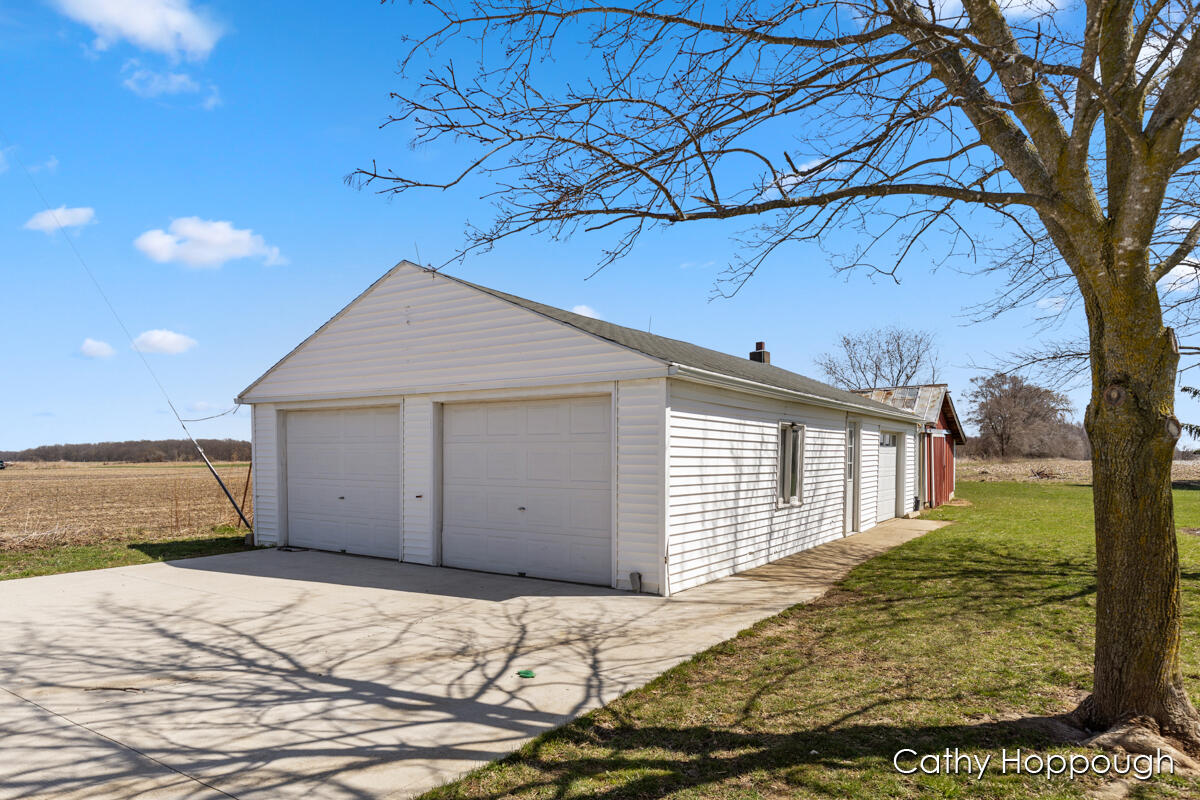 8755 South Francis Road Dewitt, MI 48820 - Photo 20 of 25 IMG_1019