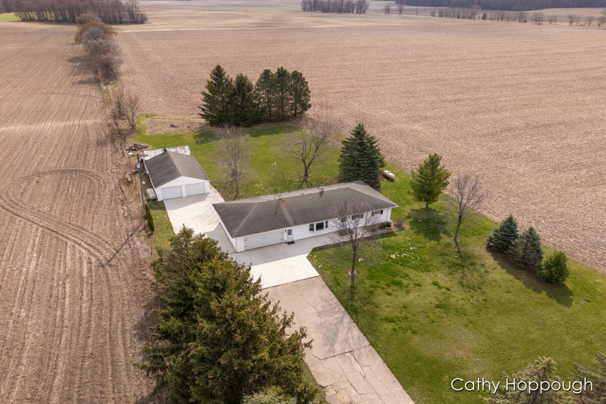 8755 South Francis Road Dewitt, MI 48820 - Photo 23 of 25 IMG_1022