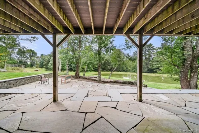 a view of a house with a big yard