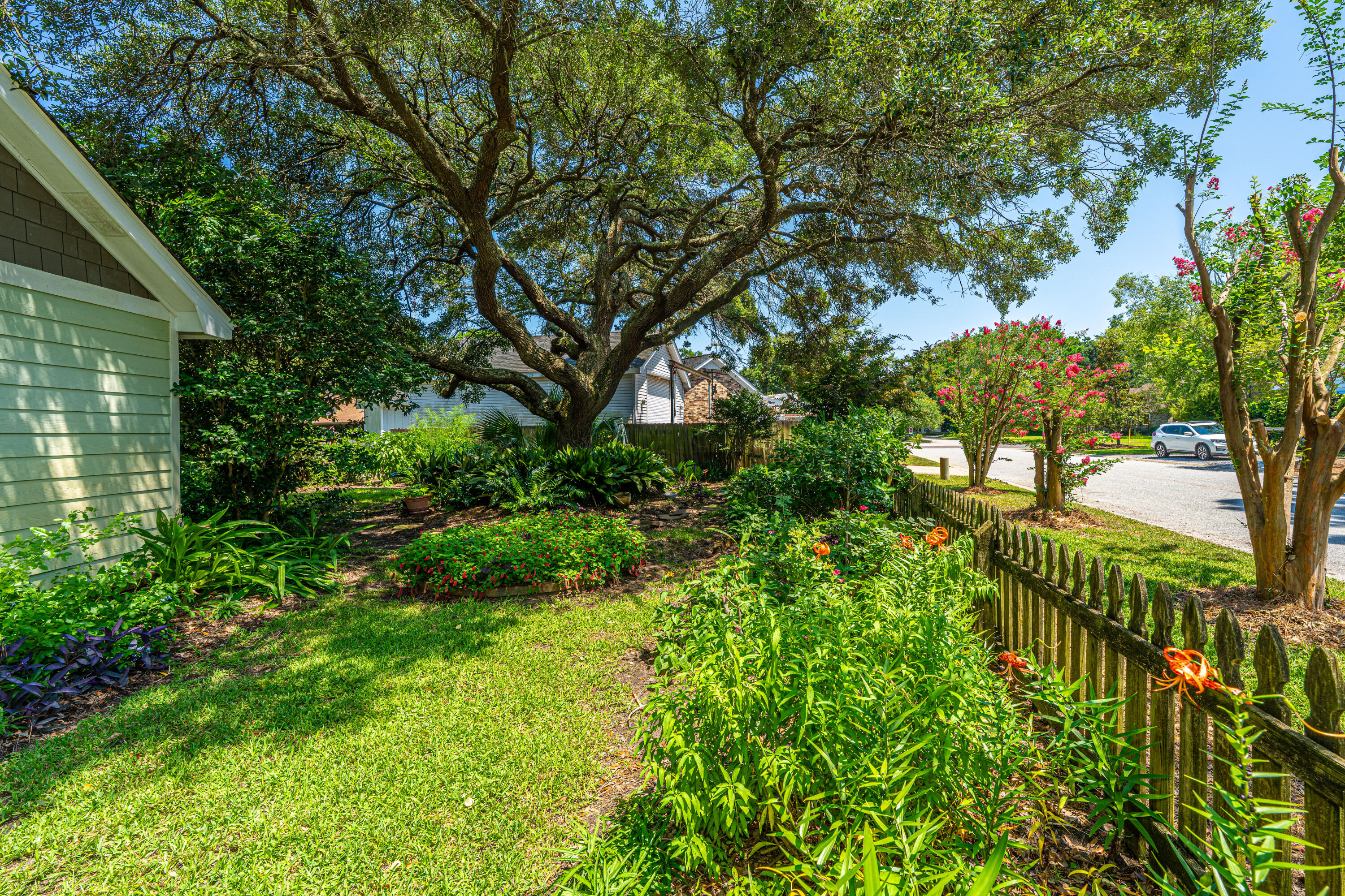 1136 Two Rivers Court Mount Pleasant, SC 29464 - Photo 29 of 31 1136TwoRiversCt043