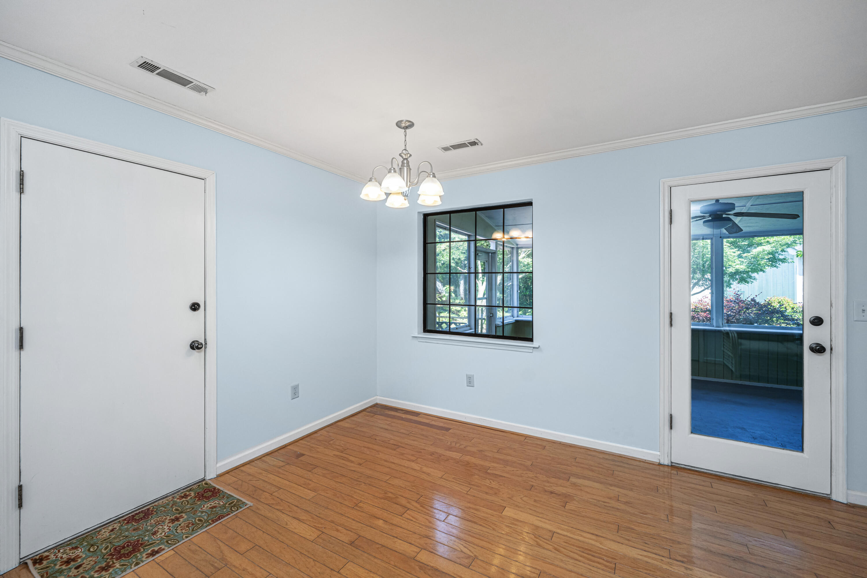 1136 Two Rivers Court Mount Pleasant, SC 29464 - Photo 9 of 31 1136TwoRiversCt019