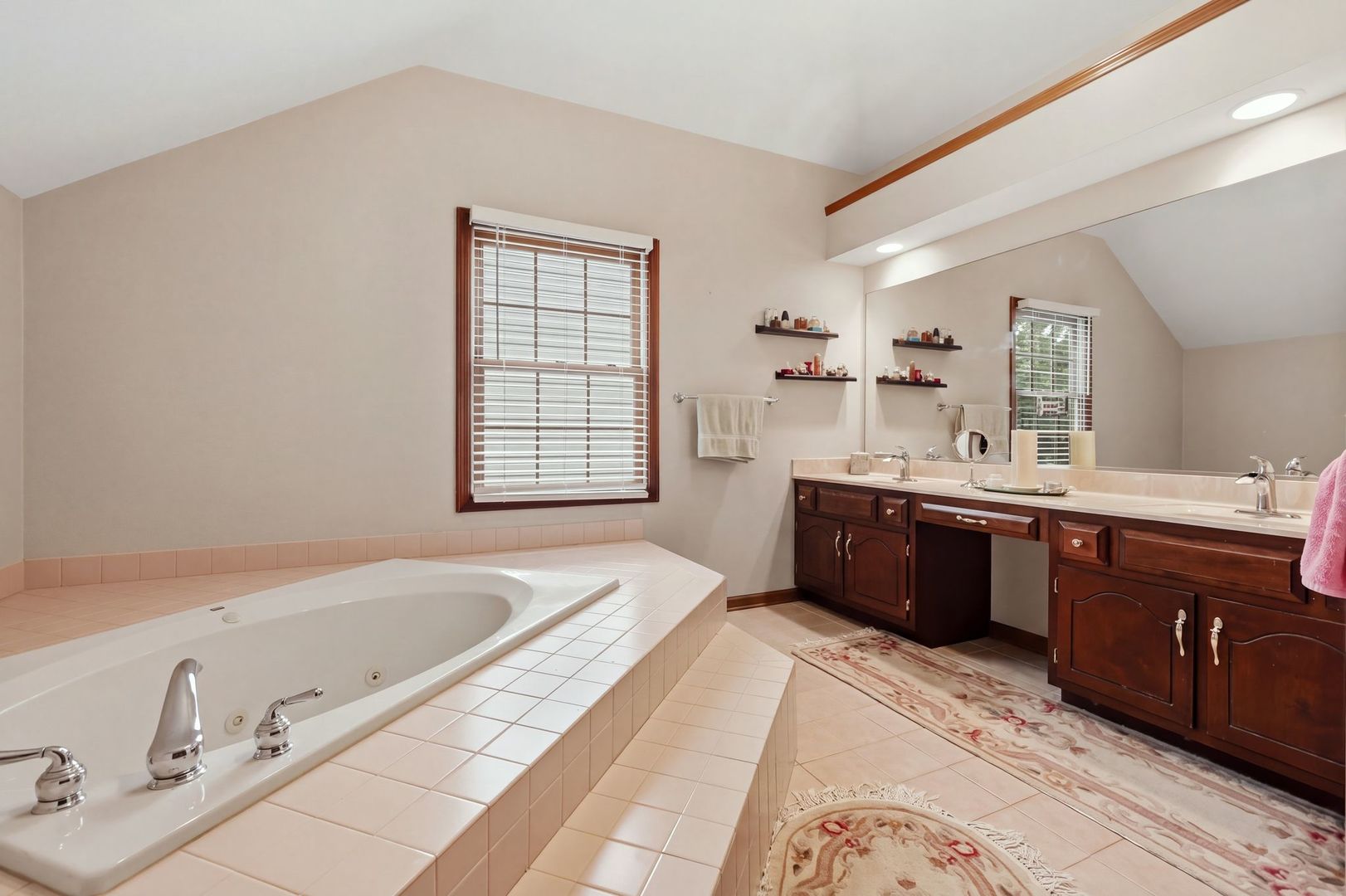 1892 Marne Road Bolingbrook, IL 60490 - Photo 18 of 43 Gallery Image 18