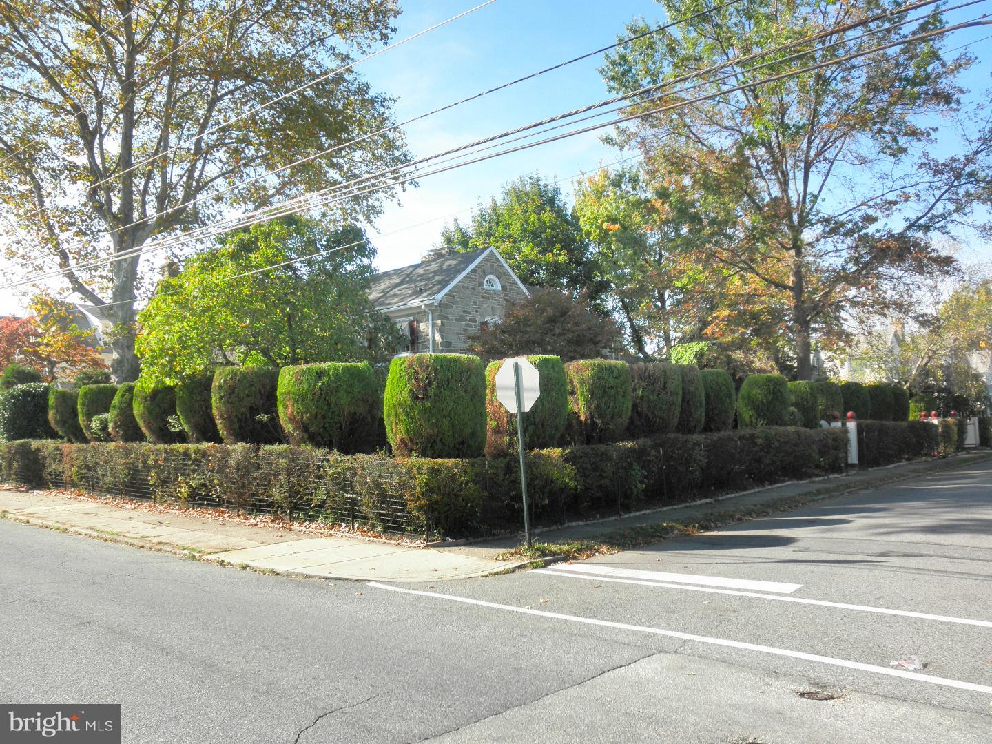 216 North Manoa Road Havertown, PA 19083 - Photo 1 of 11